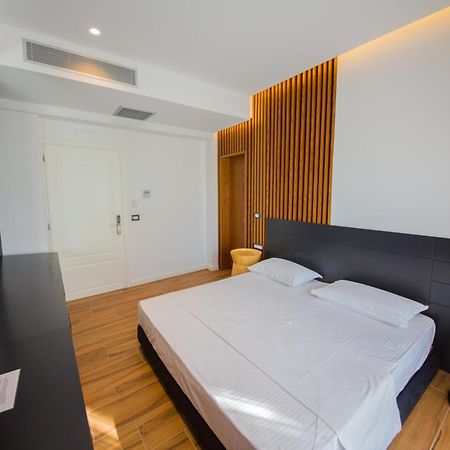 Adani Ksamil Habitación foto